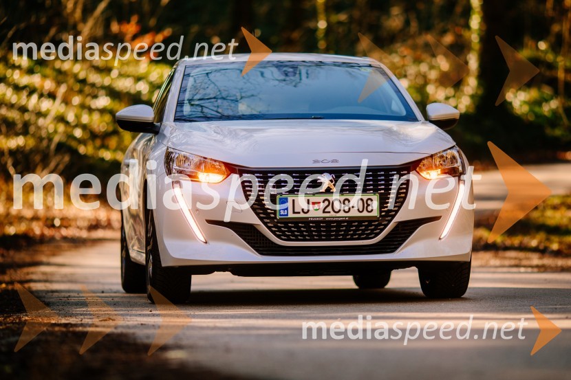  Peugeot 208 ALLUREPeugeot 208 ALLURE 1.2 PureTech 100 ST