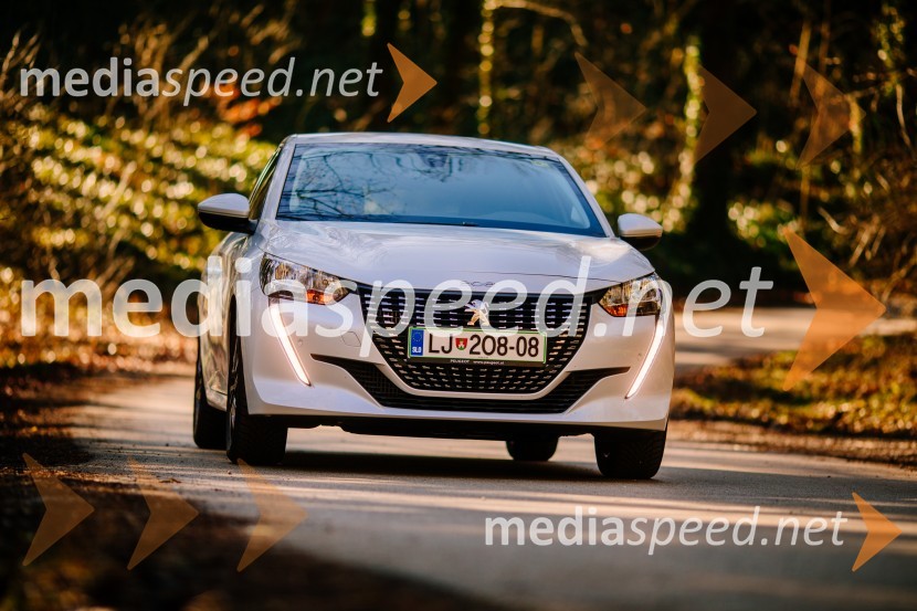 Peugeot 208 ALLUREPeugeot 208 ALLURE 1.2 PureTech 100 ST