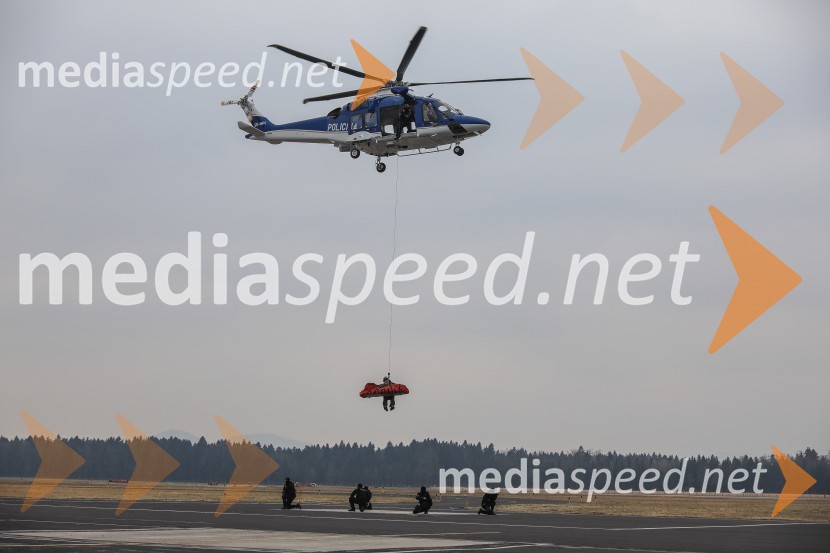  Helikopter  AW169Slovesna predaja novega policijskega helikopterja