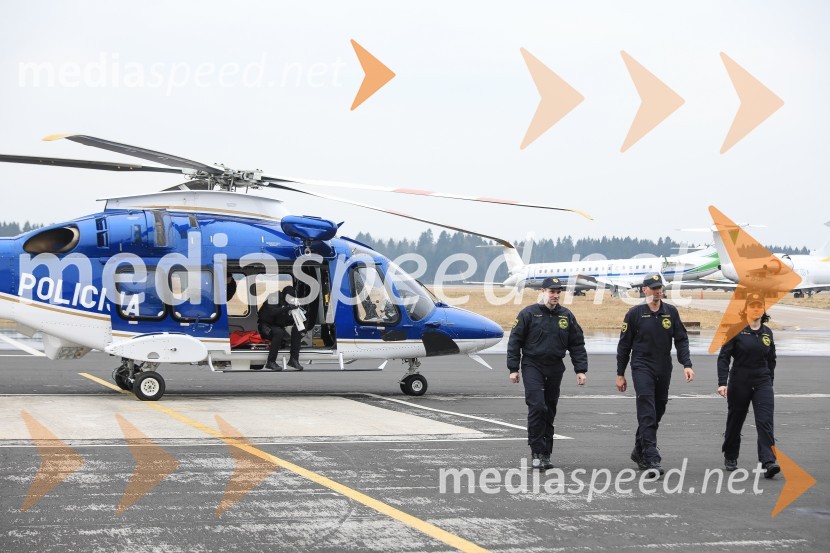 Slovesna predaja novega policijskega helikopterja