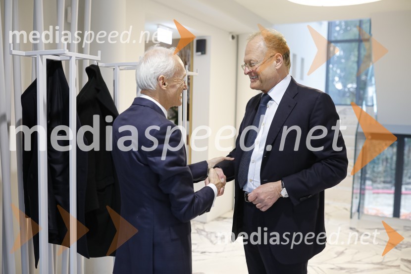  ... ;  Janez  Škrabec, direktor Riko d.o.o., predsednik Slovensko-ruskega poslovnega sveta, častni konzul BelorusijeZasedanje skupščine društva Slovenski konzularni zbor