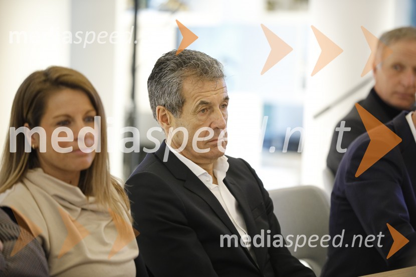  Stojan Petrič, predsednik uprave družbe FMRZasedanje skupščine društva Slovenski konzularni zbor