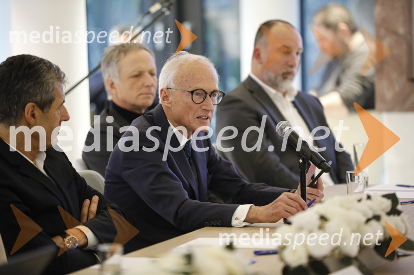  Janez  Pergar, prokurist NP Consulting;  ... Zasedanje skupščine društva Slovenski konzularni zbor