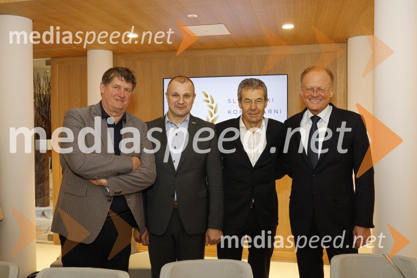  ... ;  ... ;  Stojan Petrič, predsednik uprave družbe FMR;  Janez  Škrabec, direktor Riko d.o.o., predsednik Slovensko-ruskega poslovnega sveta, častni konzul BelorusijeZasedanje skupščine društva Slovenski konzularni zbor