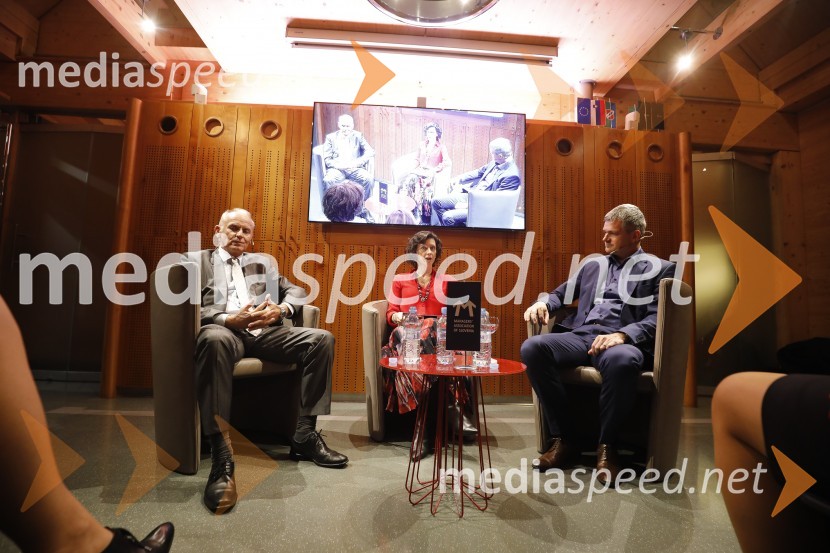  Jože  Mermal, predsednik uprave BTC-ja;  Saša Mrak, izvršna direktorica Združenja Manager; mag. Tomaž  Berločnik, predsednik uprave Petrol d.d.Pogovor z Jožetom Mermalom in Tomažem Berločnikom