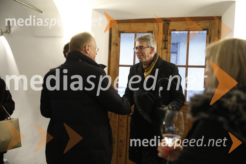  Janez  Škrabec, direktor Riko d.o.o., predsednik Slovensko-ruskega poslovnega sveta, častni konzul Belorusije;  ... Pogovor z Jožetom Mermalom in Tomažem Berločnikom