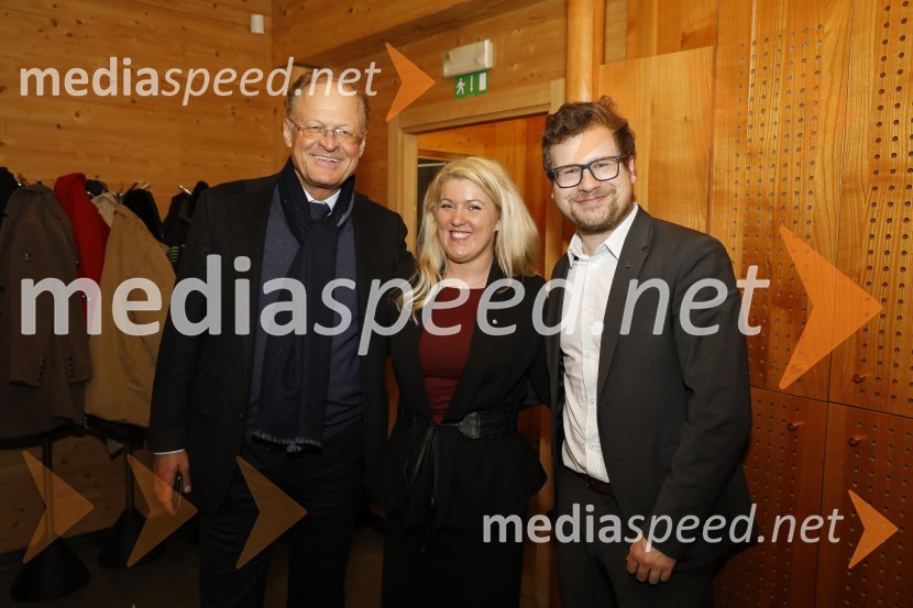  Janez  Škrabec, direktor Riko d.o.o., predsednik Slovensko-ruskega poslovnega sveta, častni konzul Belorusije;  ... ;  ... Pogovor z Jožetom Mermalom in Tomažem Berločnikom