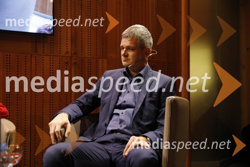 mag. Tomaž  Berločnik, predsednik uprave Petrol d.d.Pogovor z Jožetom Mermalom in Tomažem Berločnikom