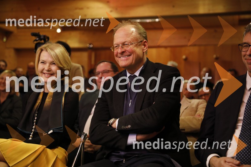  Nevenka Črešnar Pergar, lastnica in direktorica podjetja NP Consulting;  Janez  Škrabec, direktor Riko d.o.o., predsednik Slovensko-ruskega poslovnega sveta, častni konzul BelorusijePogovor z Jožetom Mermalom in Tomažem Berločnikom