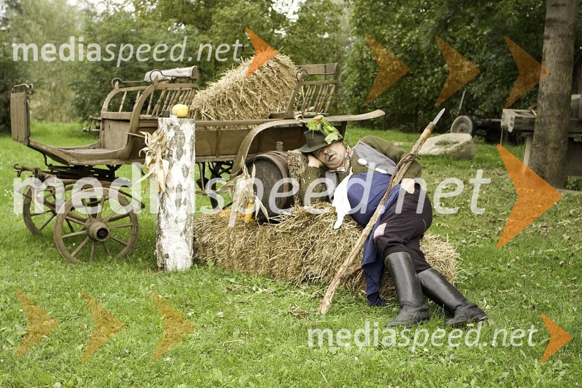 Samo Tuš-Korl, humoristSlovenski pisatelji v Negovi