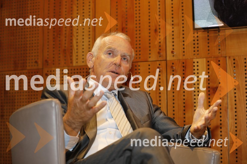  Jože  Mermal, predsednik uprave BTC-jaPogovor z Jožetom Mermalom in Tomažem Berločnikom