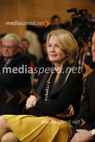  Nevenka Črešnar Pergar, lastnica in direktorica podjetja NP ConsultingPogovor z Jožetom Mermalom in Tomažem Berločnikom