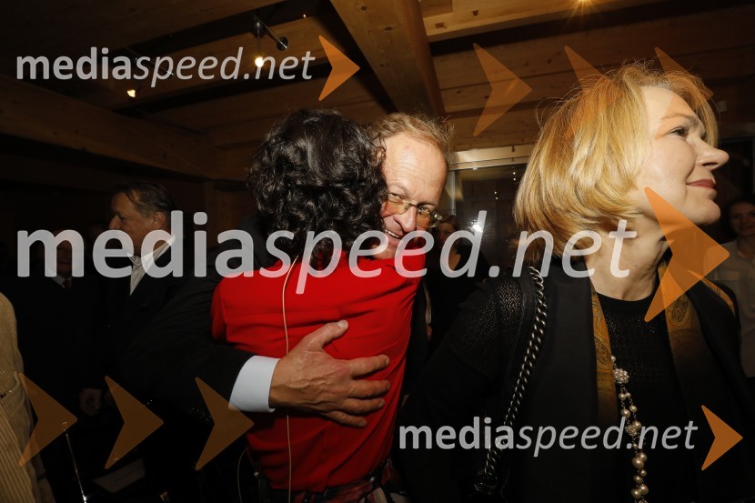  Saša Mrak, izvršna direktorica Združenja Manager;  Janez  Škrabec, direktor Riko d.o.o., predsednik Slovensko-ruskega poslovnega sveta, častni konzul BelorusijePogovor z Jožetom Mermalom in Tomažem Berločnikom