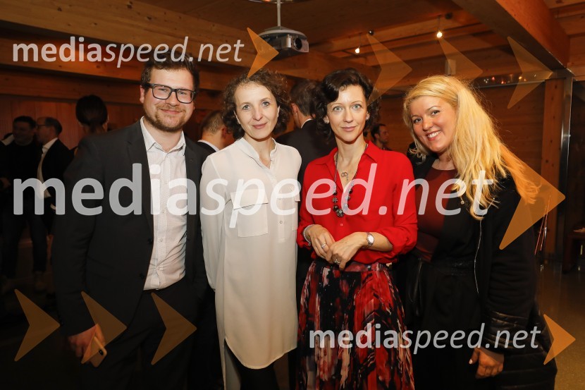  ... ;  ... ;  Saša Mrak, izvršna direktorica Združenja Manager;  ... Pogovor z Jožetom Mermalom in Tomažem Berločnikom