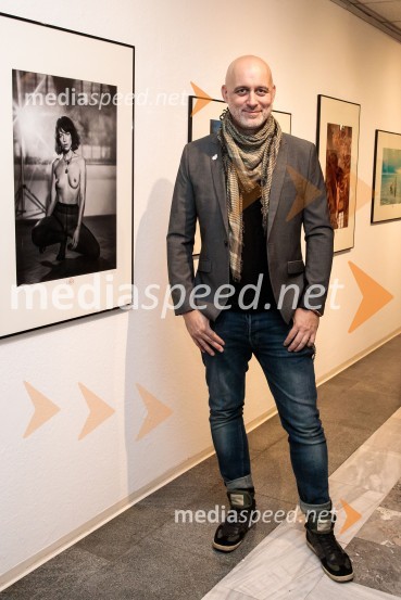  Aleš Bravničar, fotografOdprtje fotografske razstave Aleša Bravničarja z naslovom Boginje