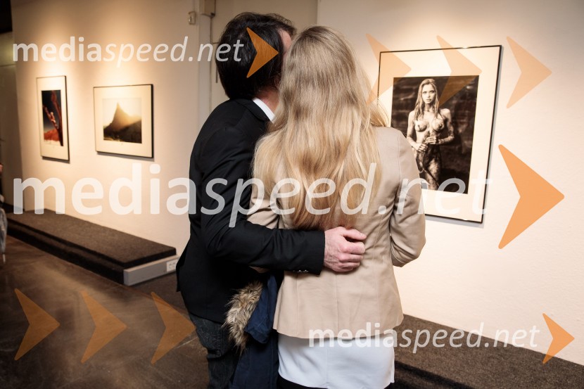 Odprtje fotografske razstave Aleša Bravničarja z naslovom Boginje