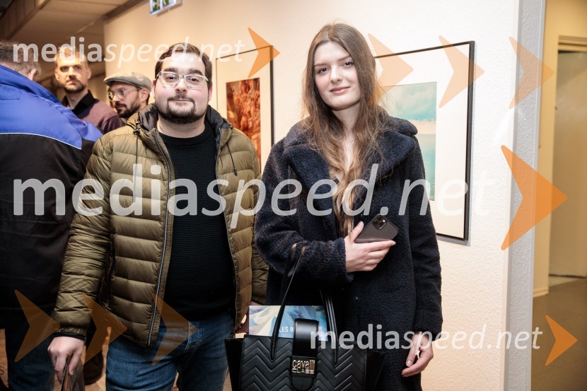 Odprtje fotografske razstave Aleša Bravničarja z naslovom Boginje