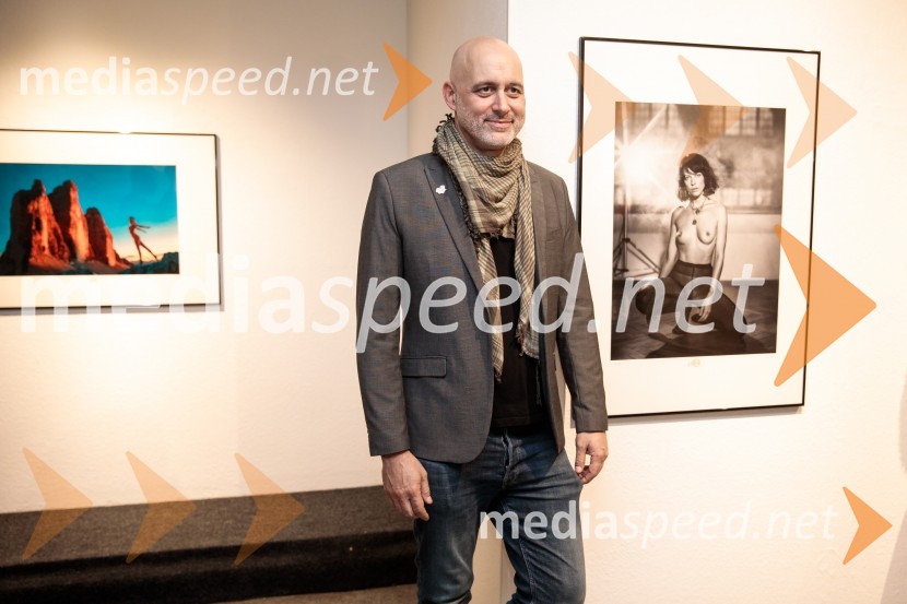  Aleš Bravničar, fotografOdprtje fotografske razstave Aleša Bravničarja z naslovom Boginje