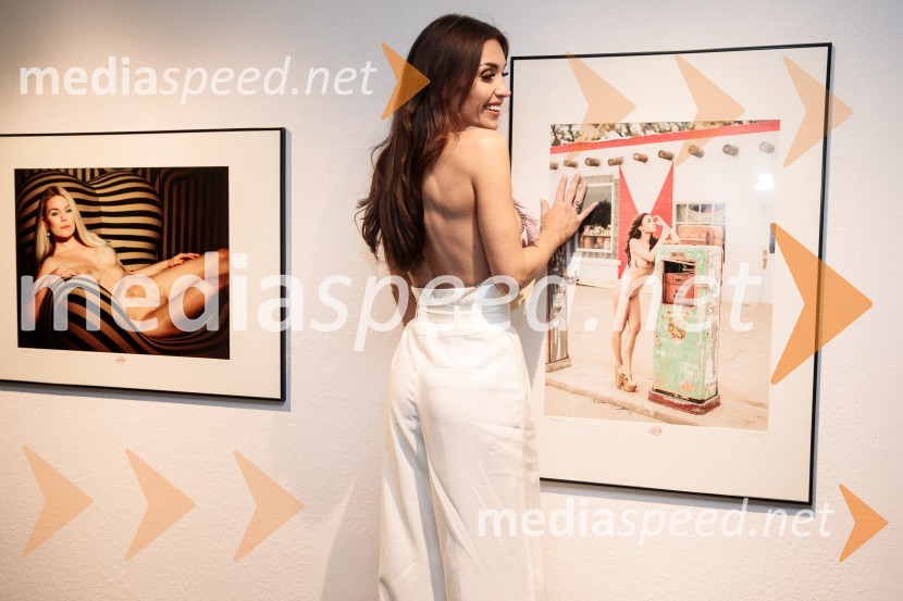  Anja Jenko, fotomodelOdprtje fotografske razstave Aleša Bravničarja z naslovom Boginje