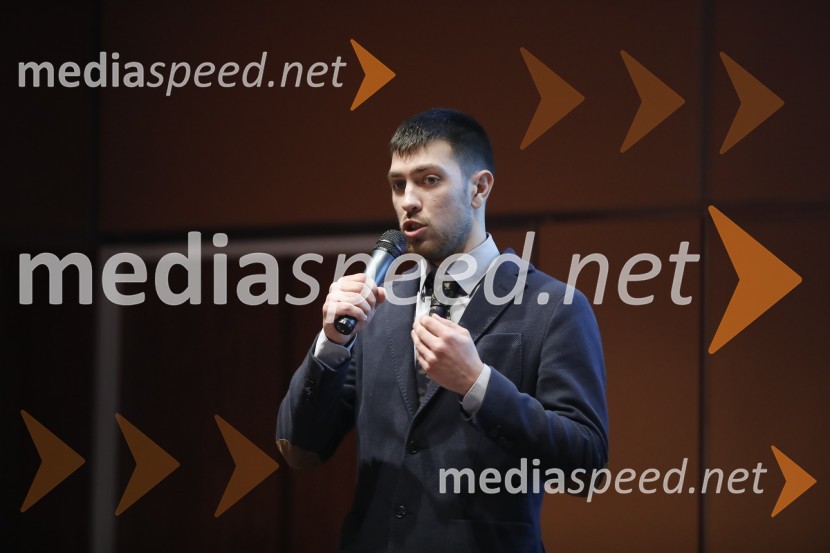  Jurica  KrznariCFA Institute Research Challenge 2020