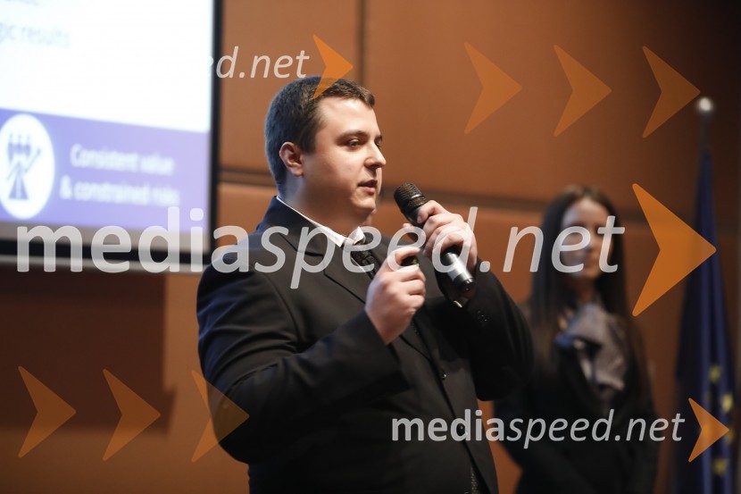  Mihael  AntolićCFA Institute Research Challenge 2020