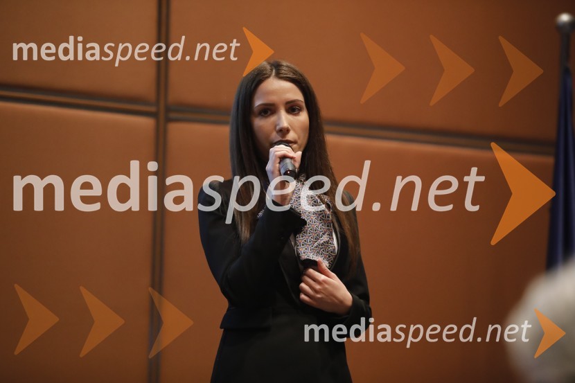  Katarina  AntolićCFA Institute Research Challenge 2020