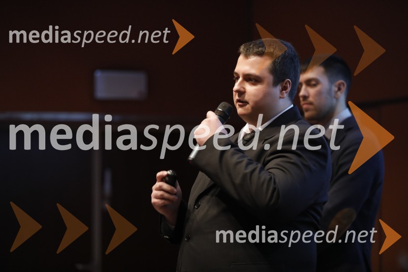  Mihael  AntolićCFA Institute Research Challenge 2020