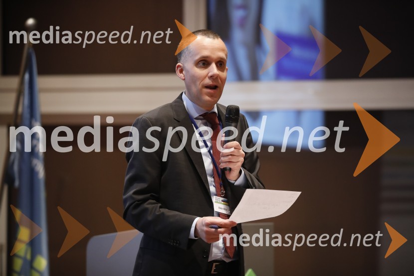  Olivier P. Müller,  CFA, CAIA, FRM, Credit SuisseCFA Institute Research Challenge 2020