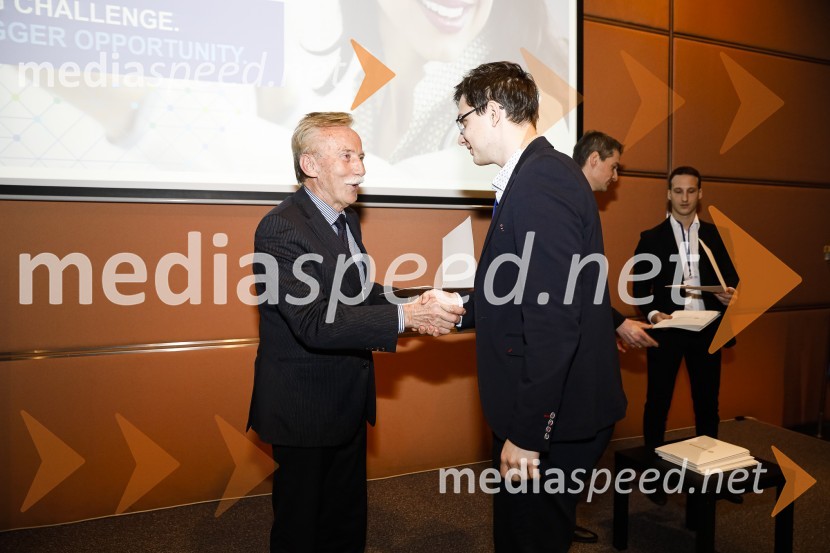 dr. France Arhar, prvi guverner Banke Slovenije;  ... CFA Institute Research Challenge 2020