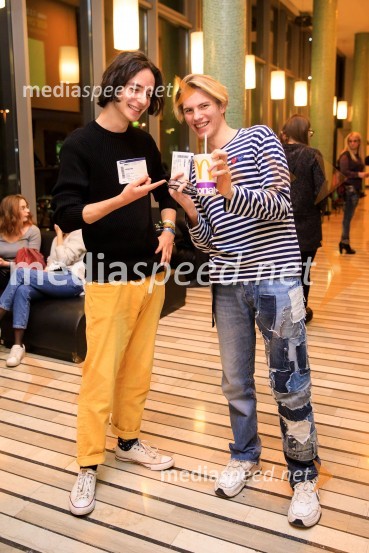  Aleksander Boris Cavazza;  ... ZALAGASPER, predstavitev prvenca