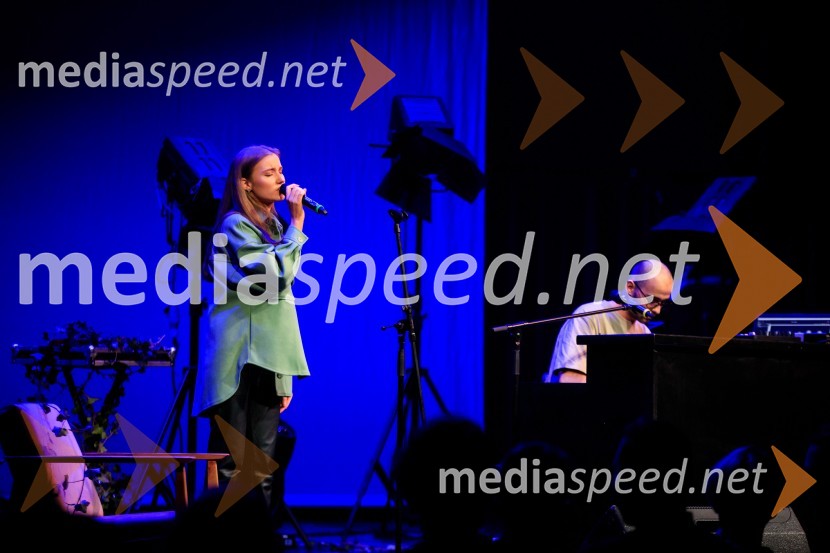  Iza Leskovšek, Younite;  Jakob Zlatinšek, YouniteZALAGASPER, predstavitev prvenca