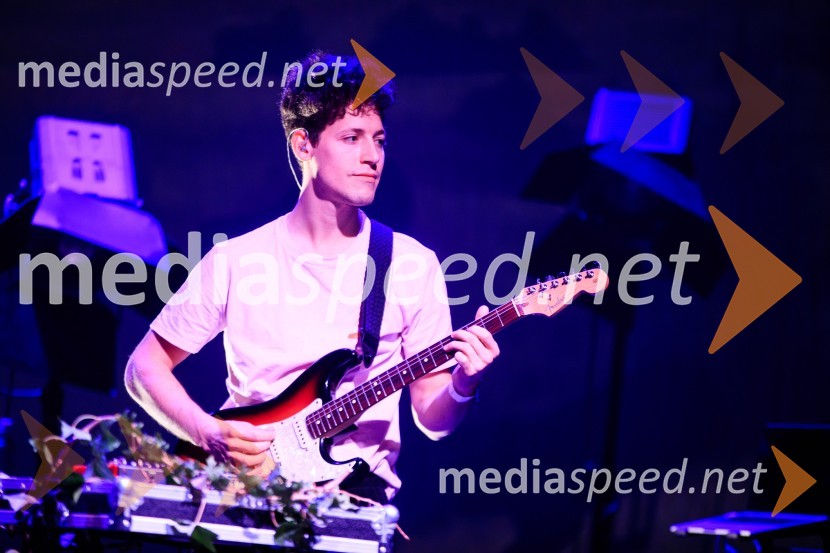  Gašper  Šantl, glasbenikZALAGASPER, predstavitev prvenca