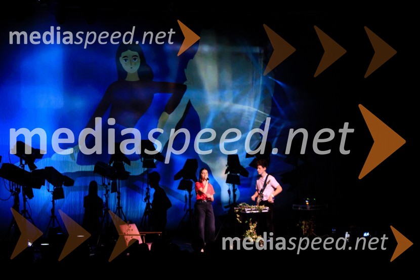  Zala Kralj, glasbenica;  Gašper  Šantl, glasbenikZALAGASPER, predstavitev prvenca