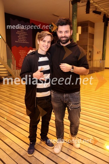  Klemen Kopina, speaker, MC;  Tim Urbanya, DJ, radijski voditelj, Val 202ZALAGASPER, predstavitev prvenca