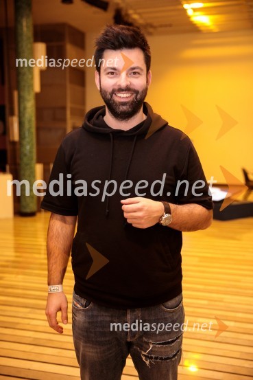  Tim Urbanya, DJ, radijski voditelj, Val 202ZALAGASPER, predstavitev prvenca