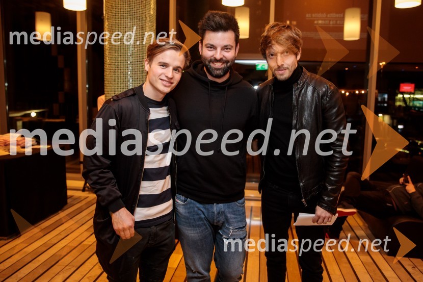  Klemen Kopina, speaker, MC;  Tim Urbanya, DJ, radijski voditelj, Val 202;  Aljoša  Bagola, izvršni kreativni direktor Pristop CreativeZALAGASPER, predstavitev prvenca