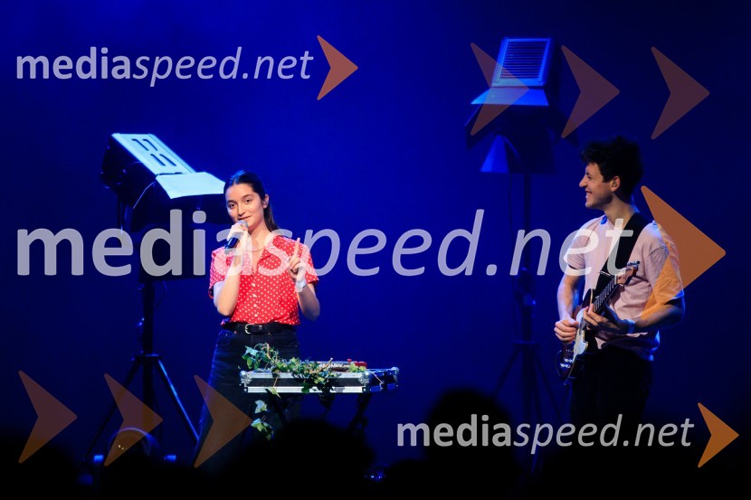  Zala Kralj, glasbenica;  Gašper  Šantl, glasbenikZALAGASPER, predstavitev prvenca