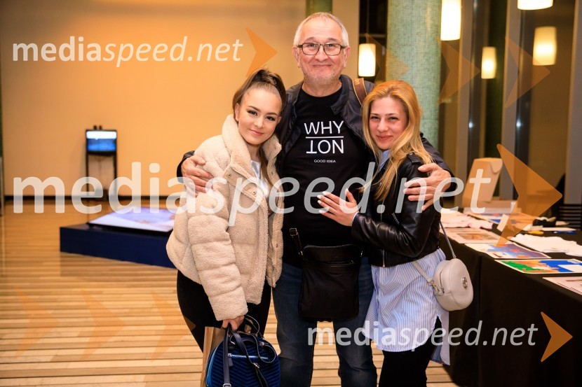  Lina Kuduzović, pevka;  Vito Tofaj, fotograf;  Renata Alibegović, Revolution dance crewZALAGASPER, predstavitev prvenca