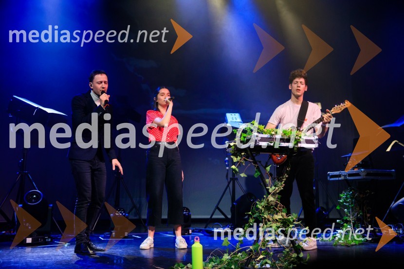  Klemen Slakonja, igralec, komik in TV voditelj;  Zala Kralj, glasbenica;  Gašper  Šantl, glasbenikZALAGASPER, predstavitev prvenca