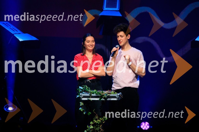  Zala Kralj, glasbenica;  Gašper  Šantl, glasbenikZALAGASPER, predstavitev prvenca