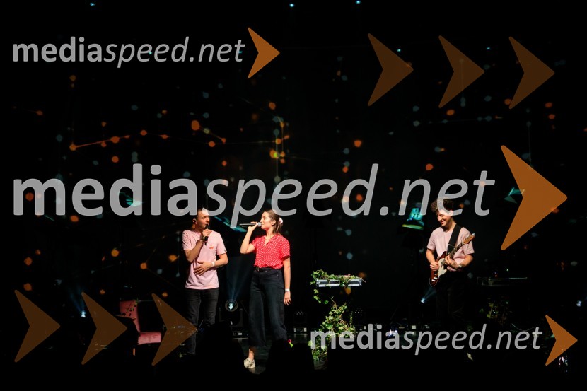  ... ;  Zala Kralj, glasbenica;  Gašper  Šantl, glasbenikZALAGASPER, predstavitev prvenca