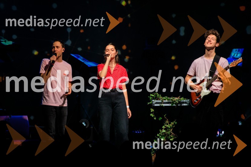  ... ;  Zala Kralj, glasbenica;  Gašper  Šantl, glasbenikZALAGASPER, predstavitev prvenca