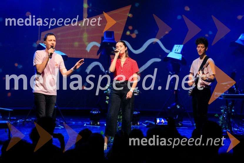  ... ;  Zala Kralj, glasbenica;  Gašper  Šantl, glasbenikZALAGASPER, predstavitev prvenca