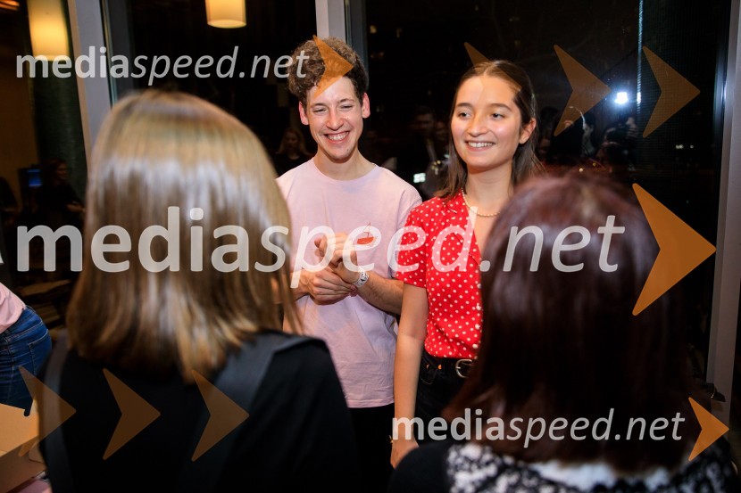  Gašper  Šantl, glasbenik;  Zala Kralj, glasbenicaZALAGASPER, predstavitev prvenca