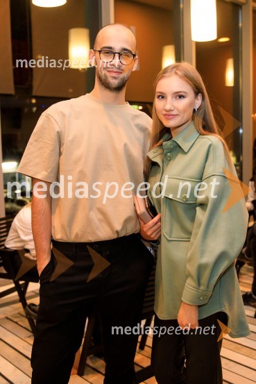  Jakob Zlatinšek, Younite;  Iza Leskovšek, YouniteZALAGASPER, predstavitev prvenca