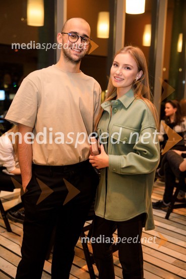  Jakob Zlatinšek, Younite;  Iza Leskovšek, YouniteZALAGASPER, predstavitev prvenca