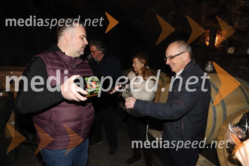  Gregor Mikuž, M-vina;  Stane PišekSrečanje muzikantov na izletniški kmetiji Mikuž