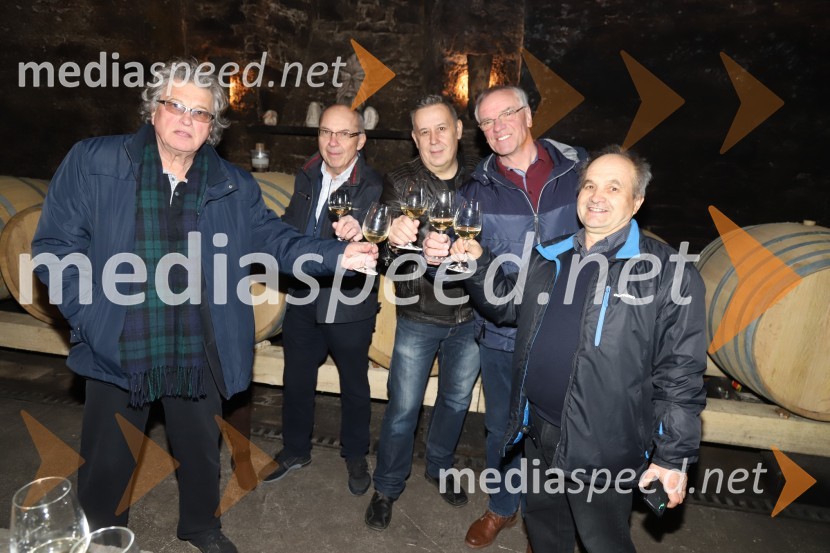  Ivo Mojzer;  Stane Pišek;  Miran  Urih;  Srečko  Zagoranski , trompeta;  Ivan Šiker,  klarinetistSrečanje muzikantov na izletniški kmetiji Mikuž