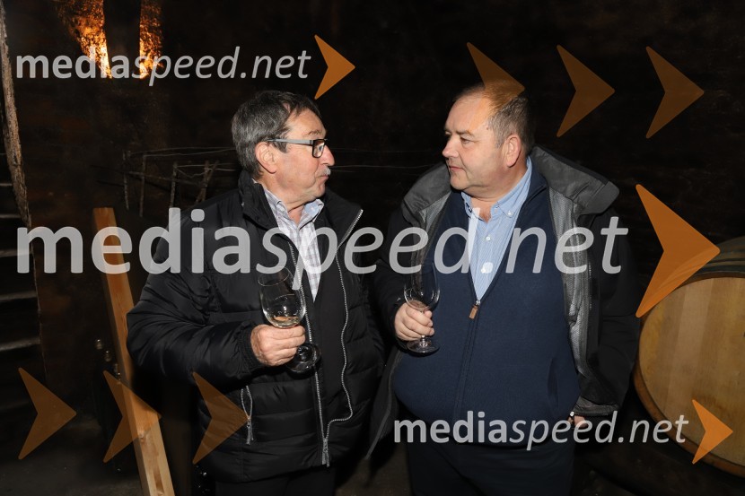  Drago Lesjak;  Iztok KrebsSrečanje muzikantov na izletniški kmetiji Mikuž