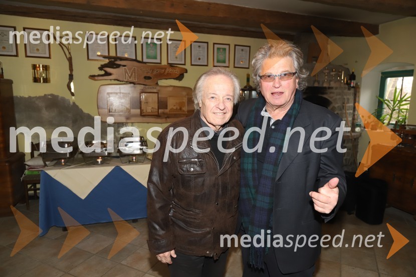  Alfi Nipič, pevec;  Ivo MojzerSrečanje muzikantov na izletniški kmetiji Mikuž